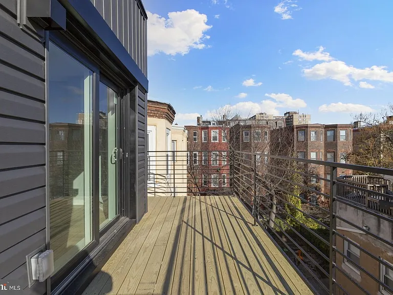 919 N 15th St #3 — Photo 9
