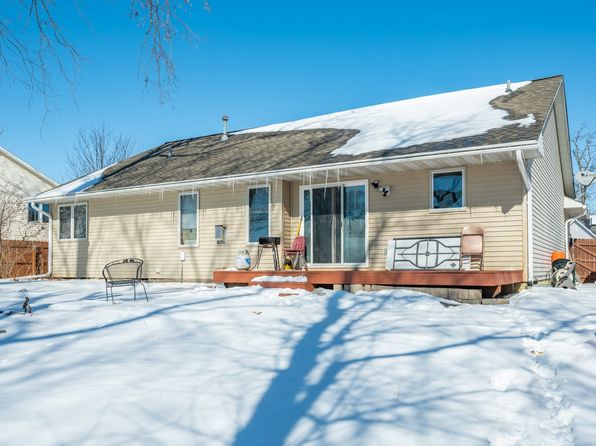 3006 Timber Hill Ct, Des Moines, IA 50320