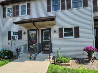 17 Set Poin, Plattsburgh, NY 12901