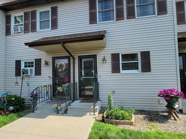 17 Set Poin, Plattsburgh, NY 12901