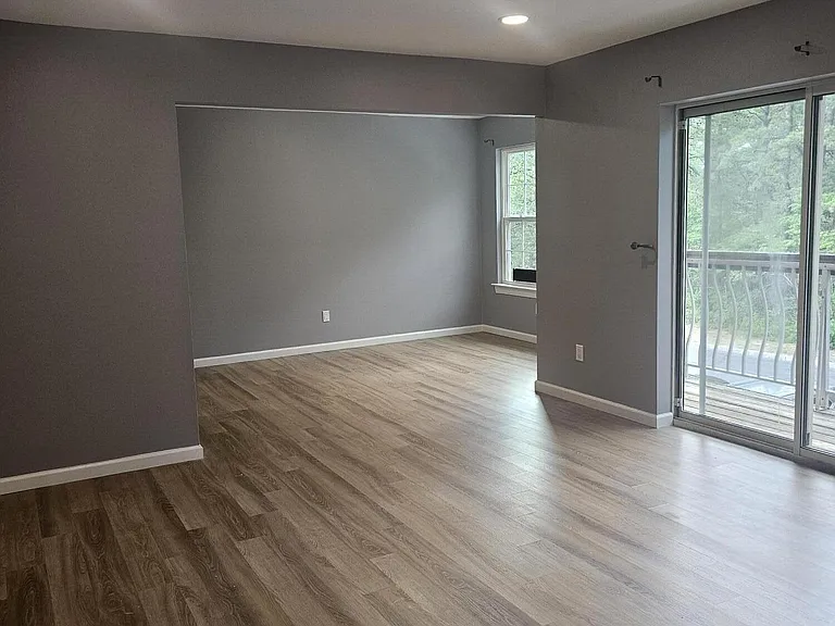 42 Diane Dr — Photo 7