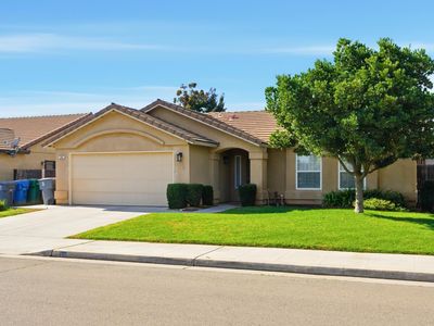 184 S Double Tree Way, Madera, CA, 93637