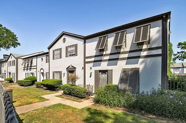 Springwood Park Apartments