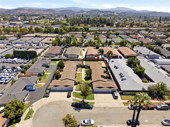 219 S Oak St, Orange, CA 92866