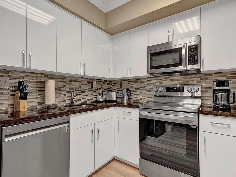 1st image of 3300 NE 191st St APT 1614