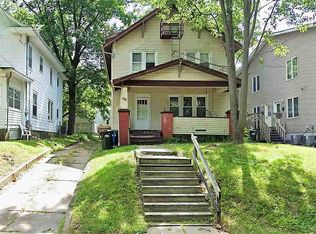 528 S Lucas St, Iowa City, IA