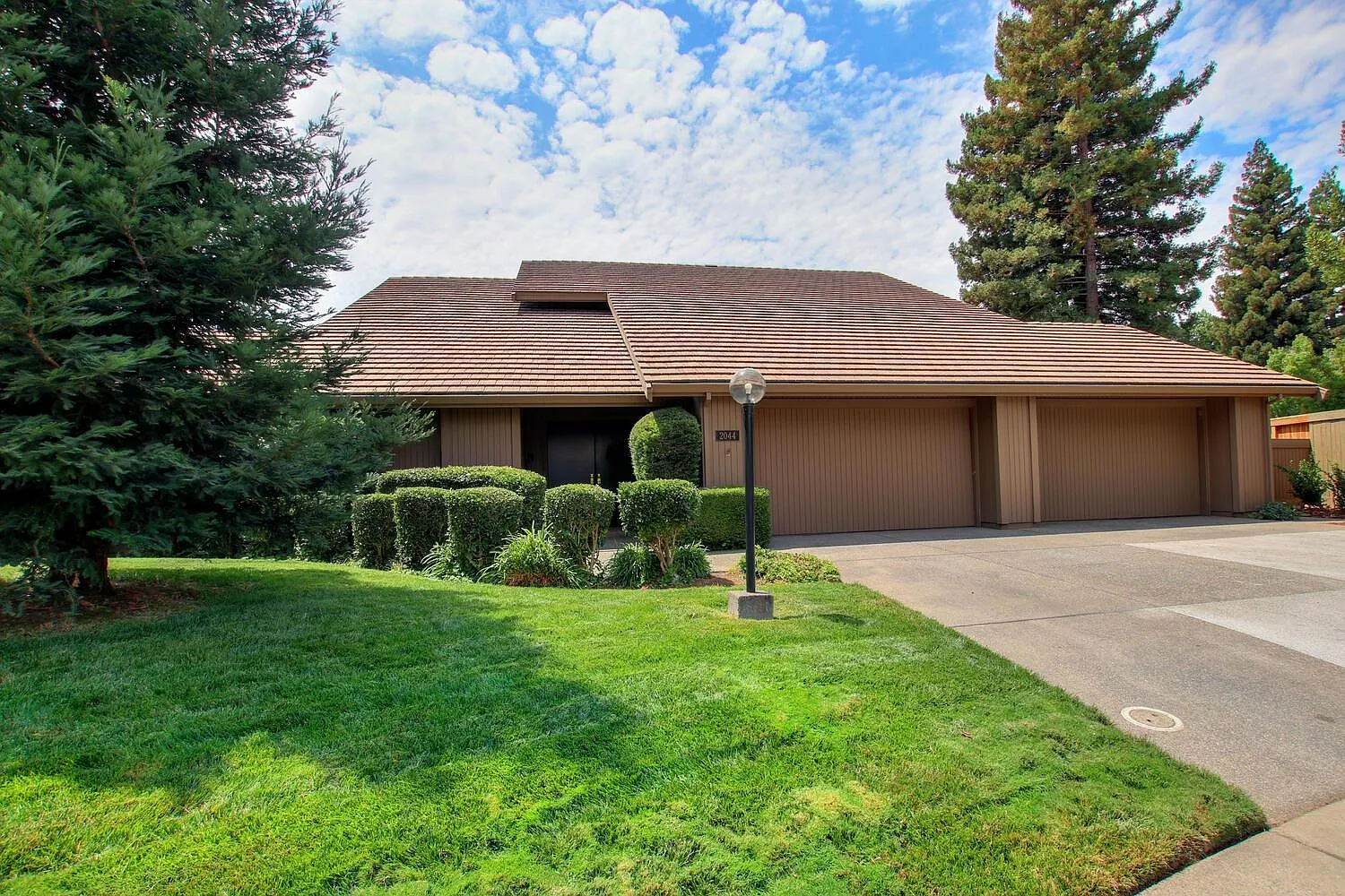 2044 Ophir Hill Ct photo 1