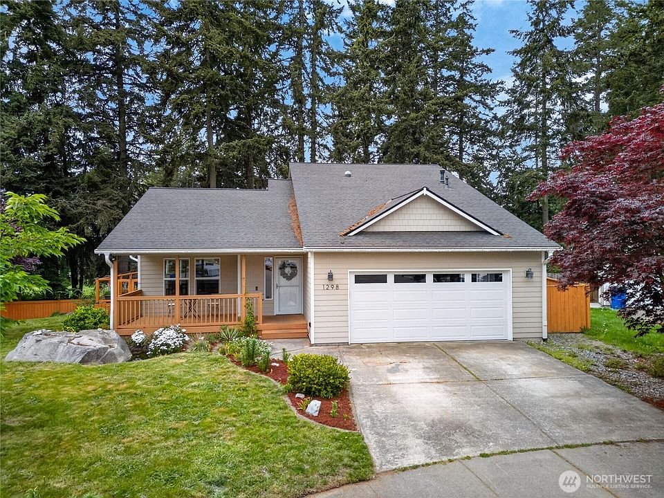 1st image of 1298 NE Riksen Way