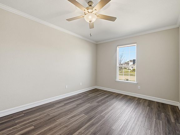 2nd image of 1613 Sean St