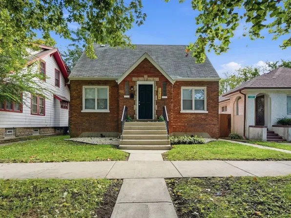 13819 S State St, Riverdale, IL 60827