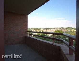 1109 balcony
