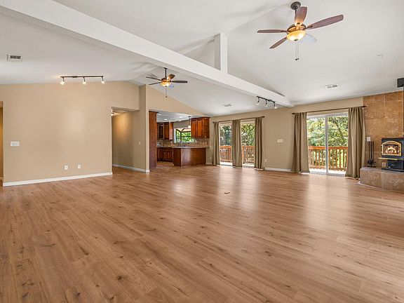 5th image of 24126 Green Valley Rd