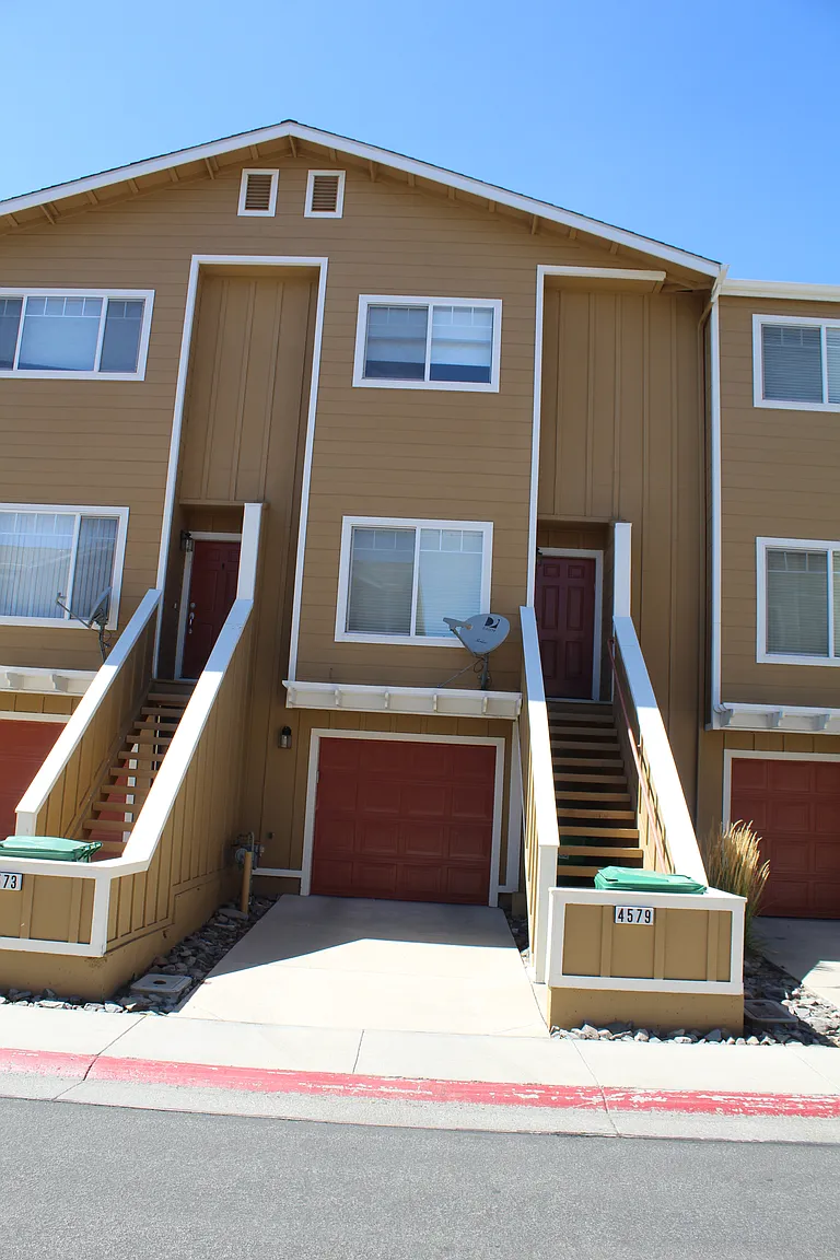 4579 Kathleen Denise Ln photo 1