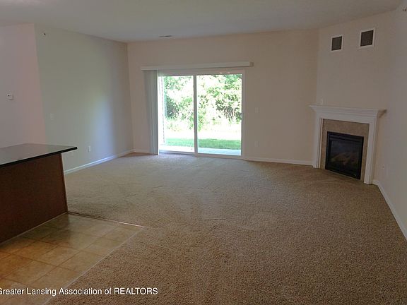 2nd image of 15122 Via Carmella Dr