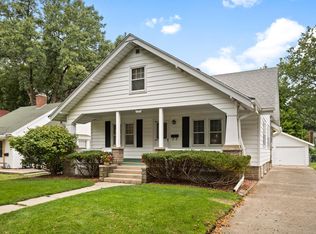 1216 W Daniel St, Champaign, IL 61821