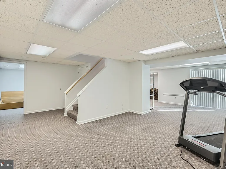 8 Sapphire Hill Ct — Photo 28