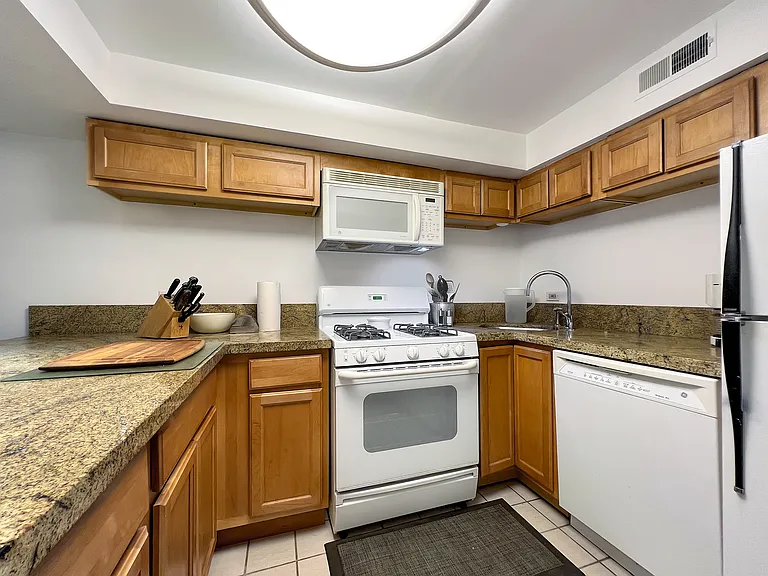 2323 N Orchard St #G — Photo 10