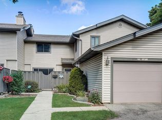 N76W14713 Fairfield Ct, Menomonee Falls, WI 53051