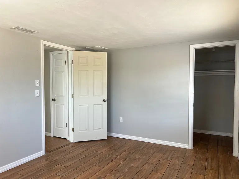 7835 Arbordale Dr — Photo 36