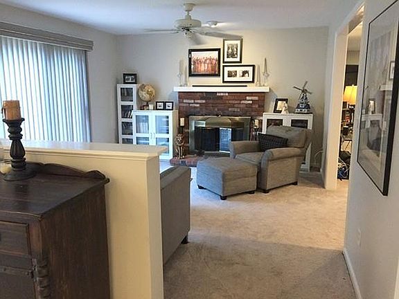 4th image of 144 Copperwood Dr