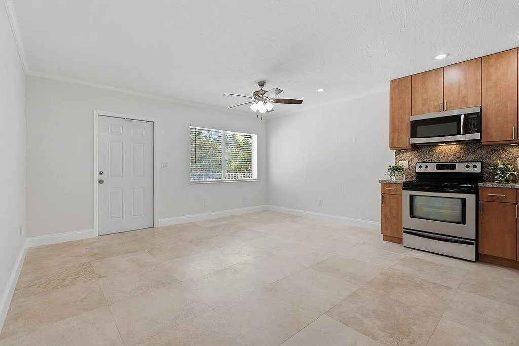 1 bed, 1.0 bath, 511 sqft, $1,700 — Photo 3