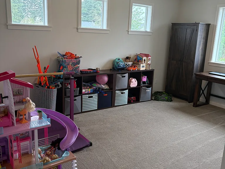 640 E Camellia St — Photo 6