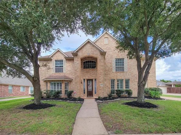 17715 Laguna Trail Dr, Houston, TX 77095