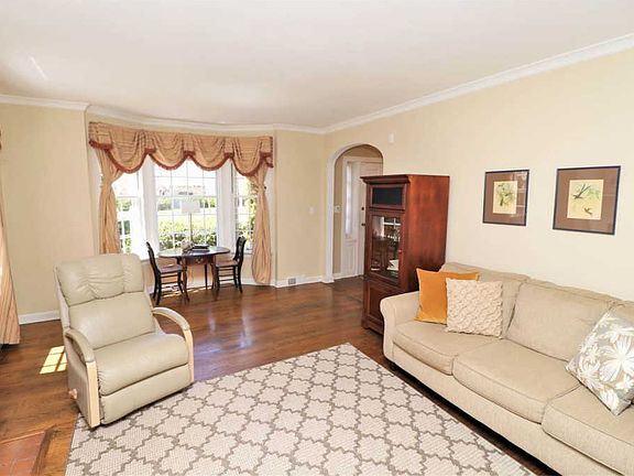 5th image of 833 Lundvall Ave