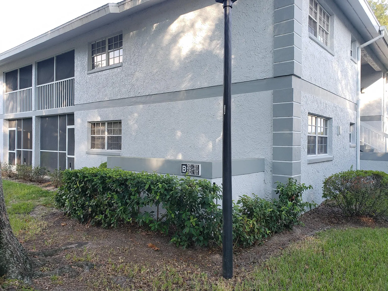 2 bed, 837 sqft, $1,300 — Photo 3