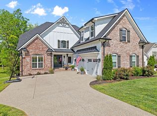 228 Amana Dr, Lebanon, TN 37087