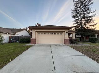 9264 Lucchesi Dr, Sacramento, CA 95829
