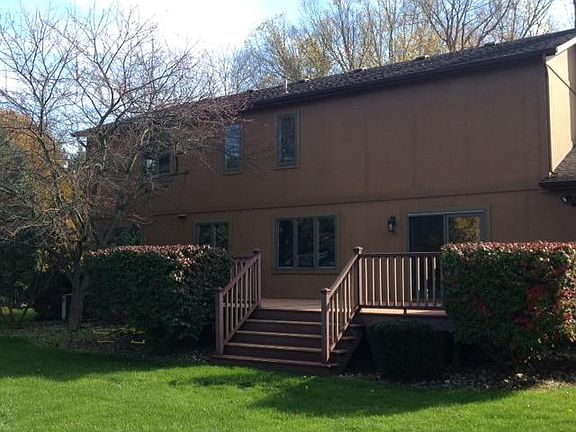 3rd image of 5564 Briar Glen Dr