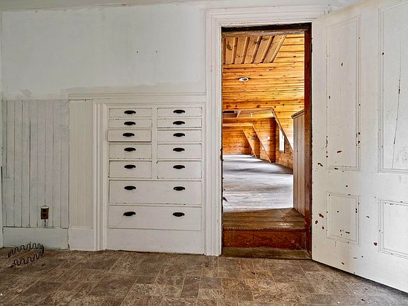 38th image of this home