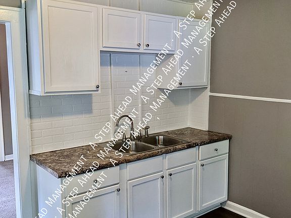 4th image of 1621 Harlan St