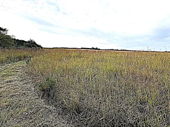 0 NW 20th St, Macksville, KS 67557