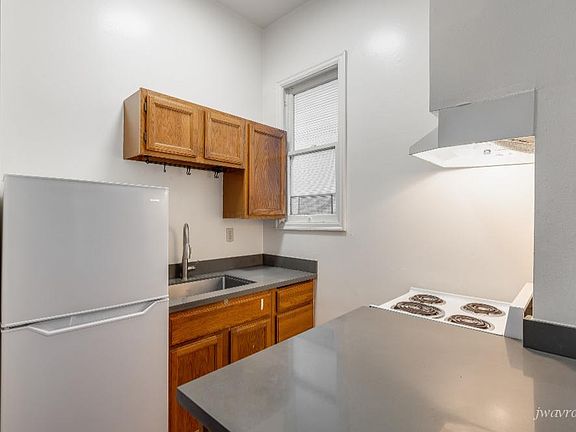 2nd image of 769 Cole St #K1