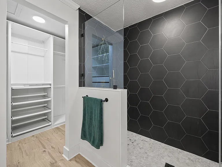 3057 Fountainview Ave — Photo 23