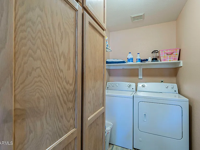 9023 W Lisbon Ln — Photo 52