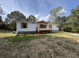1045 Buckner Ridge Rd, Bon Aqua, TN 37025