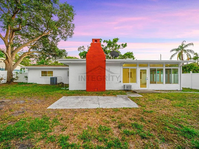 3315 W Beaumont St — Photo 68