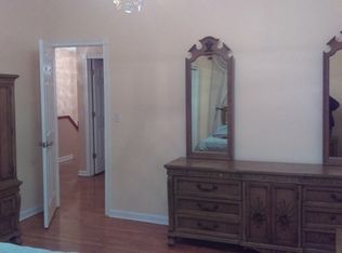 130 Deborah Ln, Wheeling, IL 60090