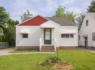 15303 Edgewood Ave, Maple Heights, OH 44137