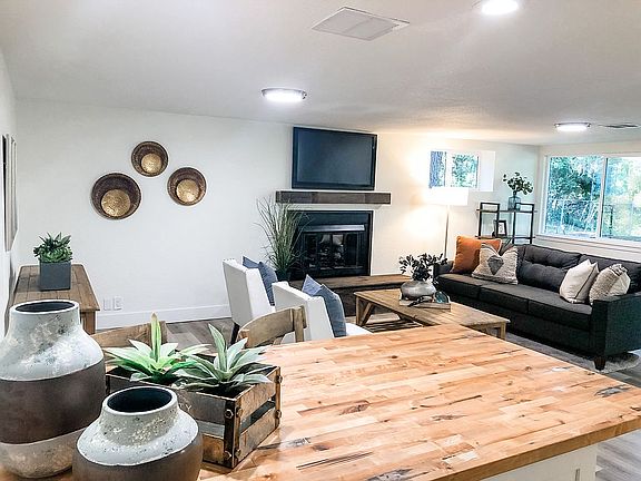 Downstairs family room/possi