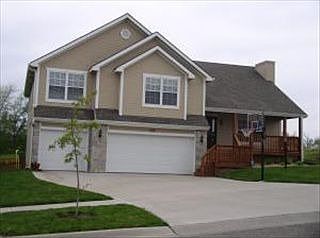 1st image of 4011 Bennington Dr