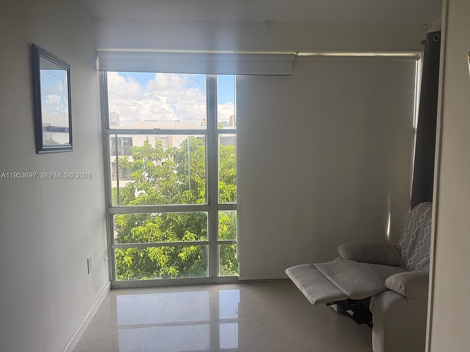 1st image of 200 177th Dr APT 507