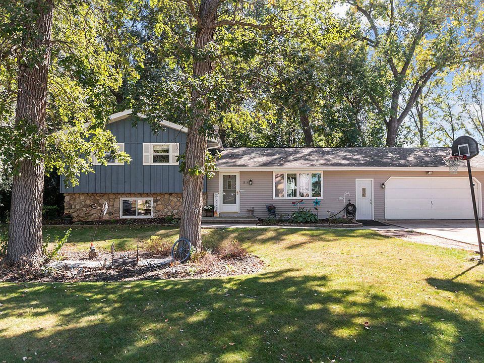 1st image of 1205 Woodland Dr
