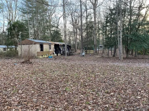 9913 Friendship Rd, North, VA 23128