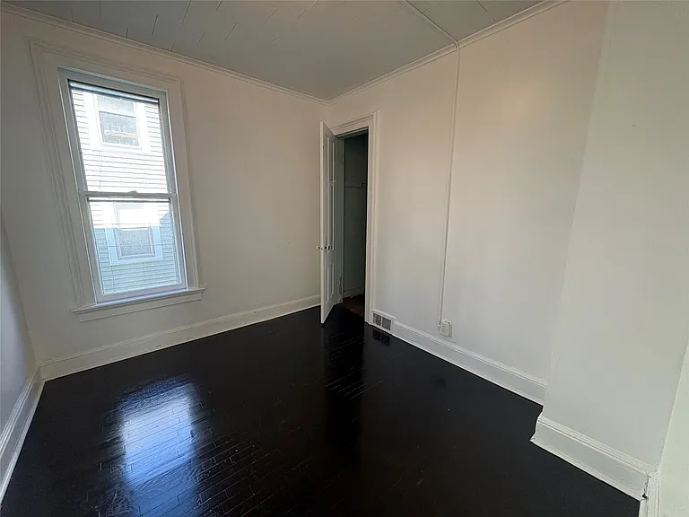86 Conklin Ave — Photo 11