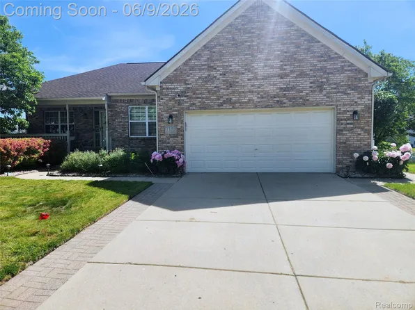 7155 Belle Pointe Dr, Belleville, MI 48111