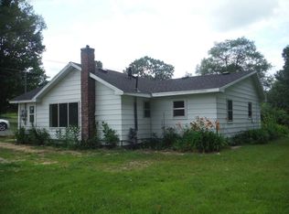 202 Cherry St, Houghton Lake, MI 48629